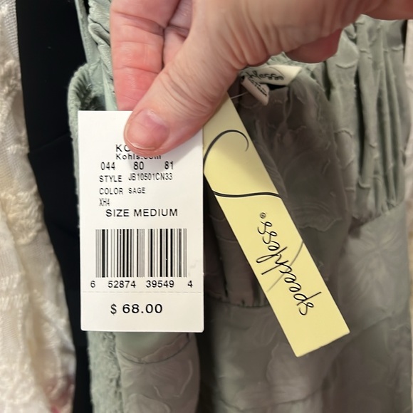 Speechless sage green dress size M maxi - Picture 11 of 11